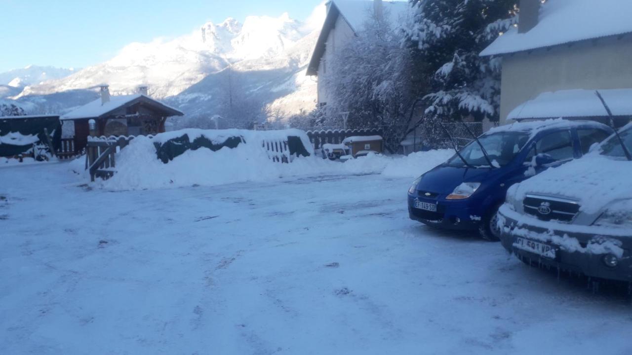 Le Bacchu Ber Bed and Breakfast Briançon Buitenkant foto