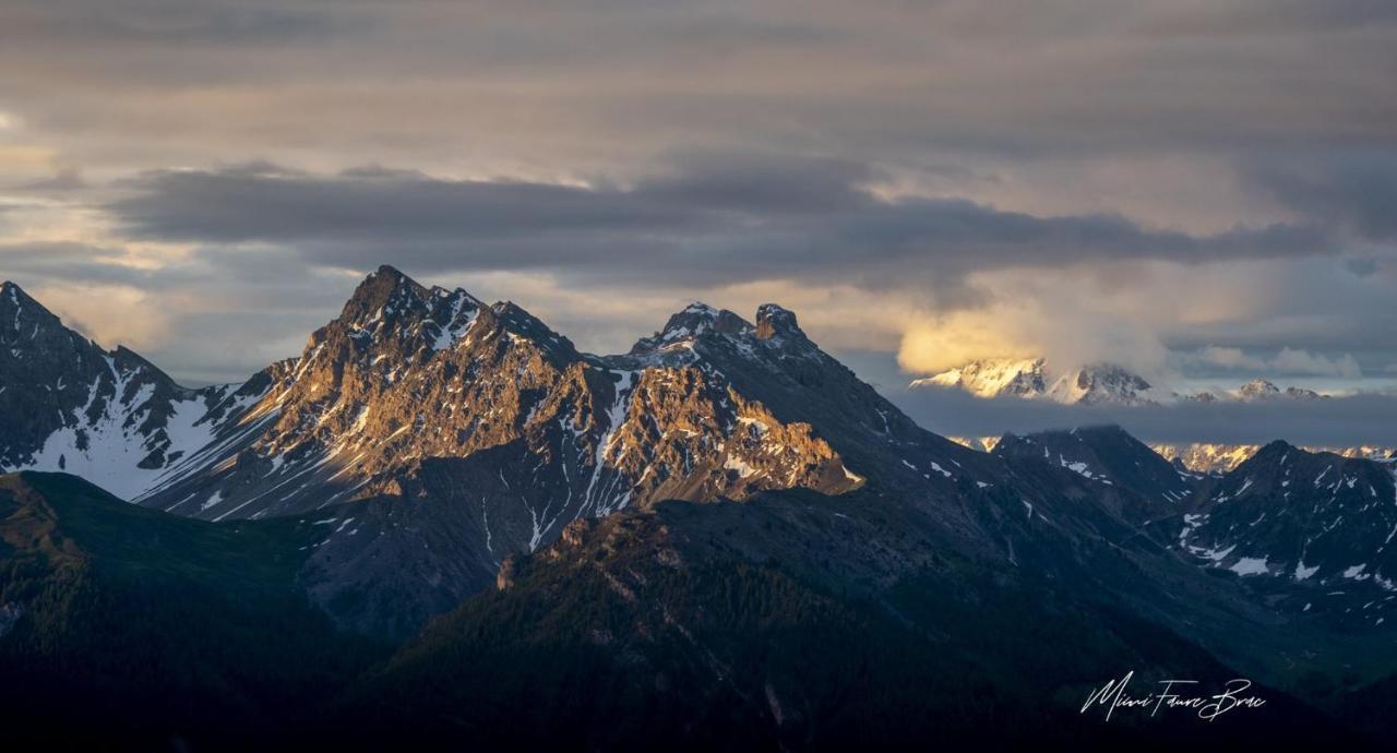 Le Bacchu Ber Bed and Breakfast Briançon Buitenkant foto